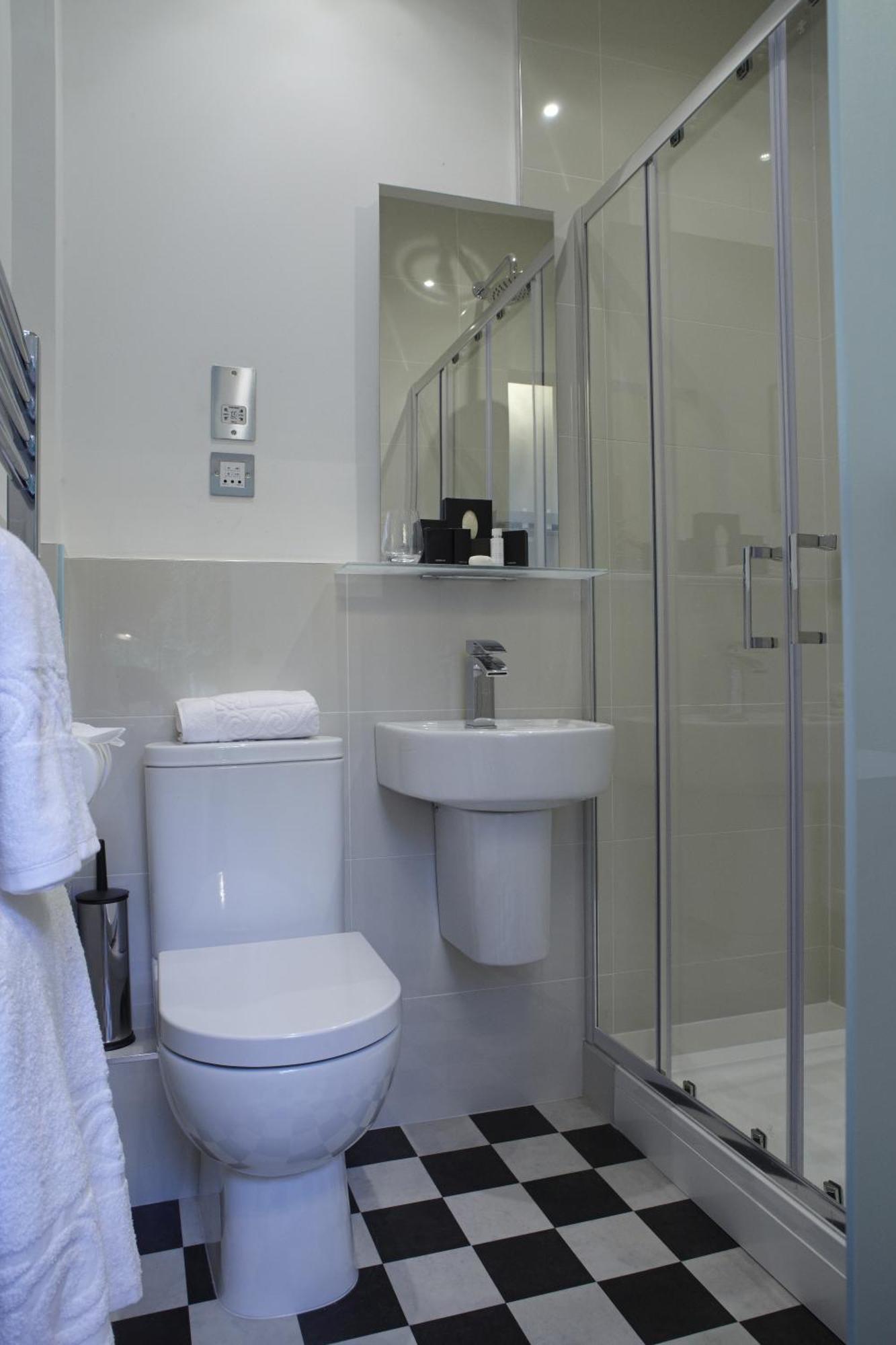 24 Royal Terrace 4* Edimburgo